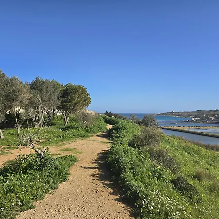 Modern 2br With Terrace Enjoying Views 3 - דירה סיינט פול ביי