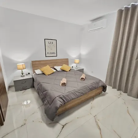 Modern 2br With Terrace Enjoying Views 3 -