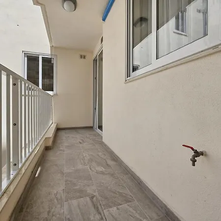 דירה Modern 2br With Terrace Enjoying Views 3 - סיינט פול ביי
